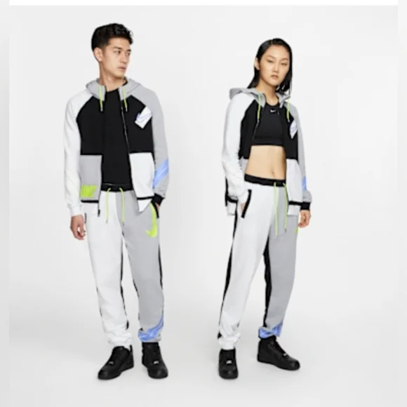 NWT Women's Nike Colorblock Joggers - Sz L - Picture 2 of 11